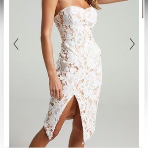 LACE TO LACE DRESS IN WHITE LACE